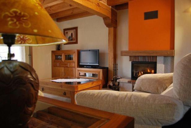 Casa Rural El Pilon Torre Val De San Pedro ภายนอก รูปภาพ