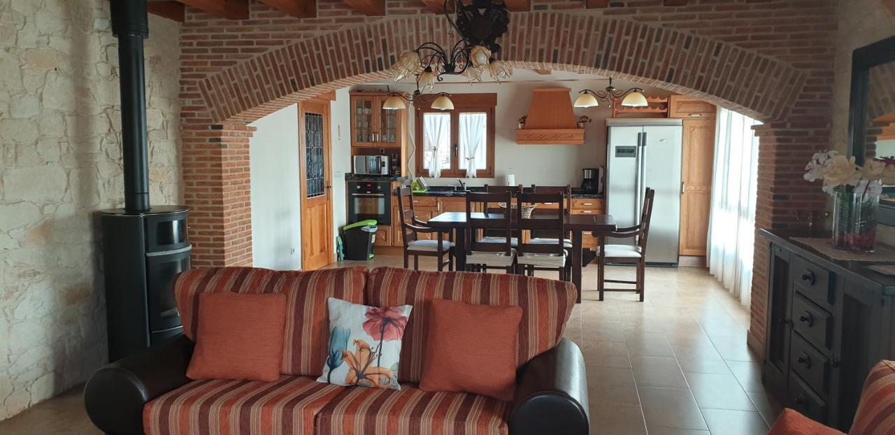 Casa Rural El Pilon Torre Val De San Pedro ภายนอก รูปภาพ